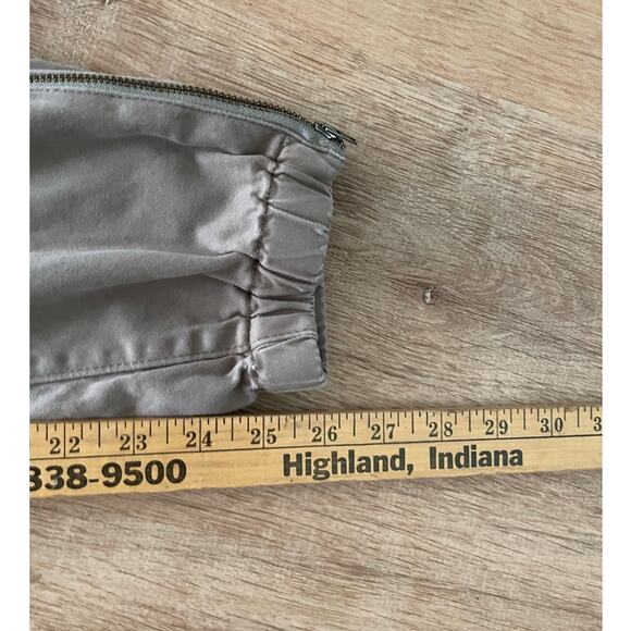 Womens Grace and Lace Brown Gray Khaki Twill Joggers Pants size 6 - Picture 6 of 8